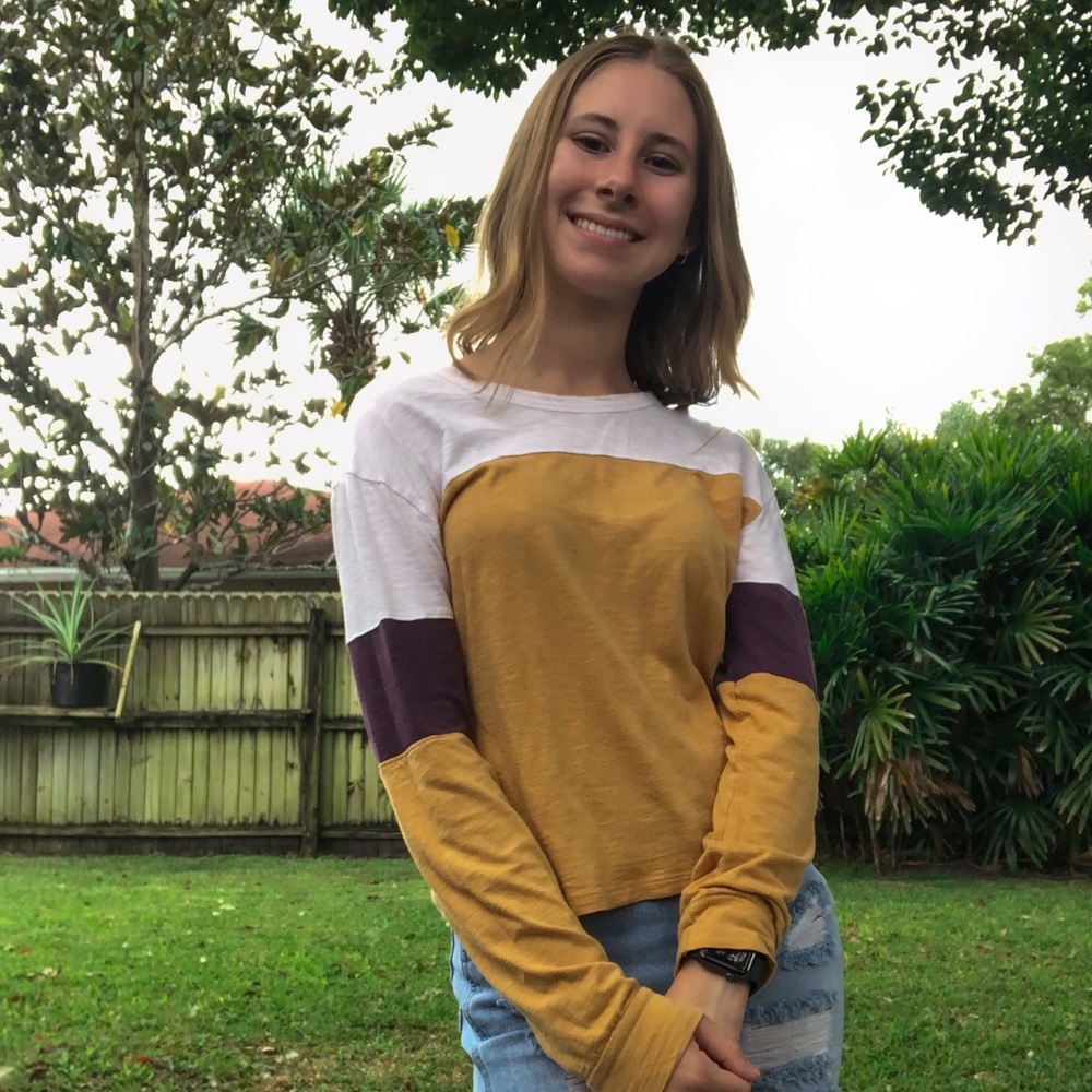 Abercrombie Mustard color block long sleeve